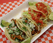 Tacos La Cabeza food