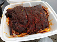 Martin's B-que Joint food