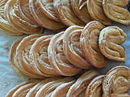 La Reynera Bakery inside