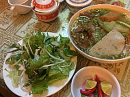 Loving Hut Bien Tinh Thuong food