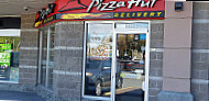 Pizza Hut Port Coquitlam outside