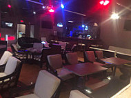Tracxx Grill And Lounge inside