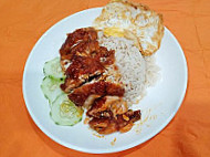 Liang Chicken Rice Jìng Jī Fàn Lay Heng inside