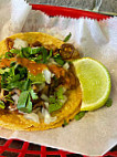 Hidalgo's Crazy Tacos food