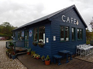 Blue Shed Cafe outside