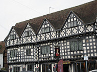 The Tudor House outside