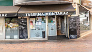 La Taverna De Montaraz outside