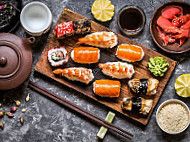 Sushi Kenko food