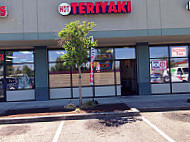 Hot Teriyaki outside