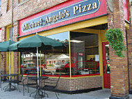Michael Angelo's Pizza inside