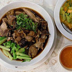 Chew Zhao Loh Mei food