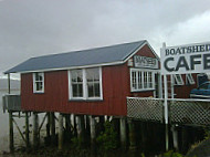 Boatshed Cafe outside