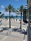 Taco Bell Cantina Ft Lauderdale Beach outside