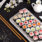 Yu Zi Sushi food
