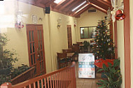 Gogo's Madras Curry House inside