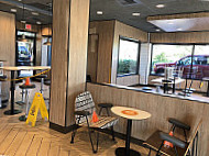 McDonald's - Cypress inside