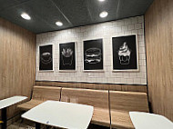 McDonald's - Cypress inside