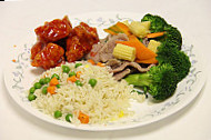 Twin Dragons Chinese Restaurant & Sports Bar food