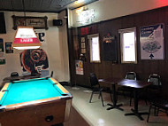 Bob's Pub inside