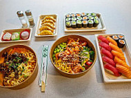 Fuzuki Asian Cuisine food