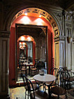 Gran Cafe Cafeteca inside