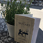 Cafe Mozart outside