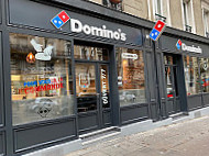 Domino's Pizza Orleans Centre outside
