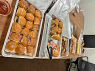The Rub -b-que And Catering food