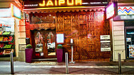 Le Jaipur outside