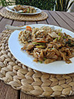 Wrap 'n ' Rice Thai Cafe food