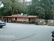 19 98 Grill Country Store outside