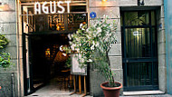 Agust Gastrobar outside