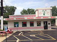 Mug's Pizza And Ribs Of Melrose Park outside