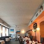 Pizzeria Fontana inside