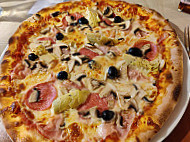 AMICI Ristorante-Pizzeria food