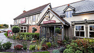 Toby Carvery Dodworth Valley outside