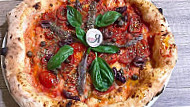 I Resilienti Pizza E Fritti D'autore food