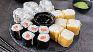Sushi street food
