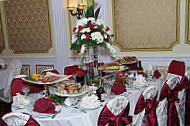 Emir Palace food