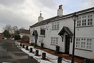 The Queen Inn Great Corby outside