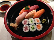 Sushi Bar Yamasaki food