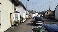 Taw River Inn And Holiday Cottage outside