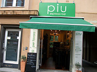 Piu Espresso Bar outside