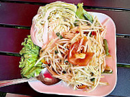Olay's Thai Lao Cuisine food
