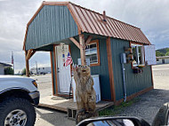 The Beartooth Beanery outside