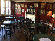 The Old Fitzroy Hotel inside