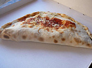 Pizza La Tana food