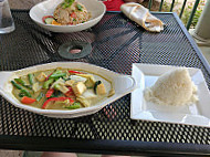 Pru Thai food