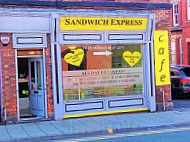 Sandwich Express outside