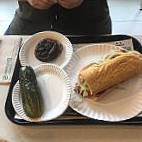 Dagwoods Sandwichs Et Salades food